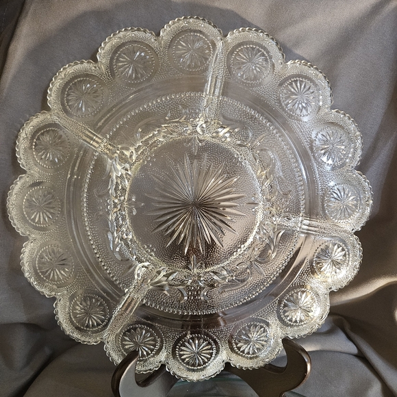 VINTAGE BROCKWAY CLEAR GLASS CONCORD DIVIDED CHIP AND DIP PLATTER - Picture 4 of 4